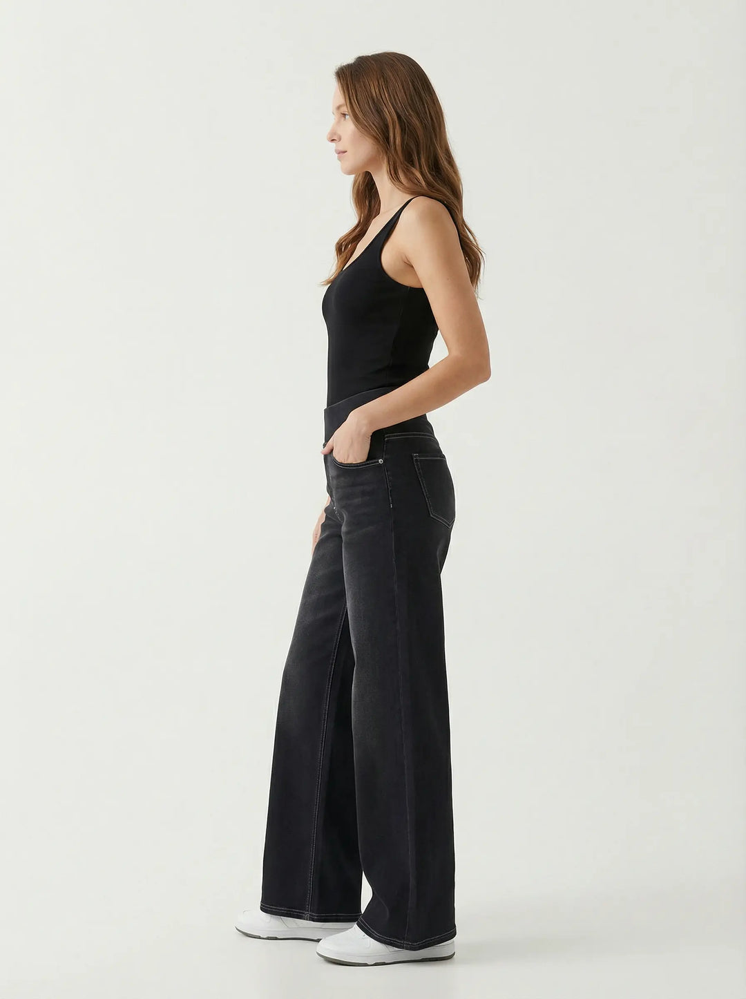 Valéa Sculpt Wide-Leg Denim